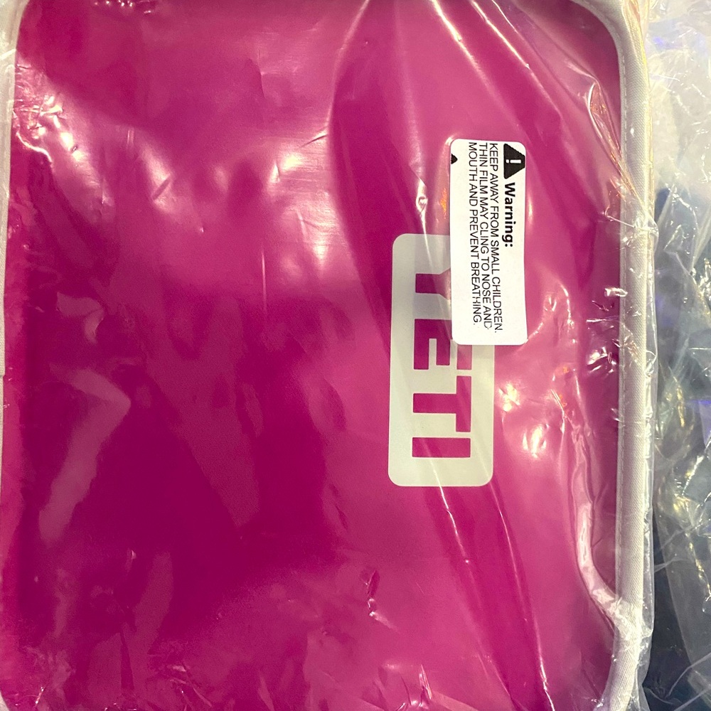 Yeti Day Trip Lunch Box (NEW)